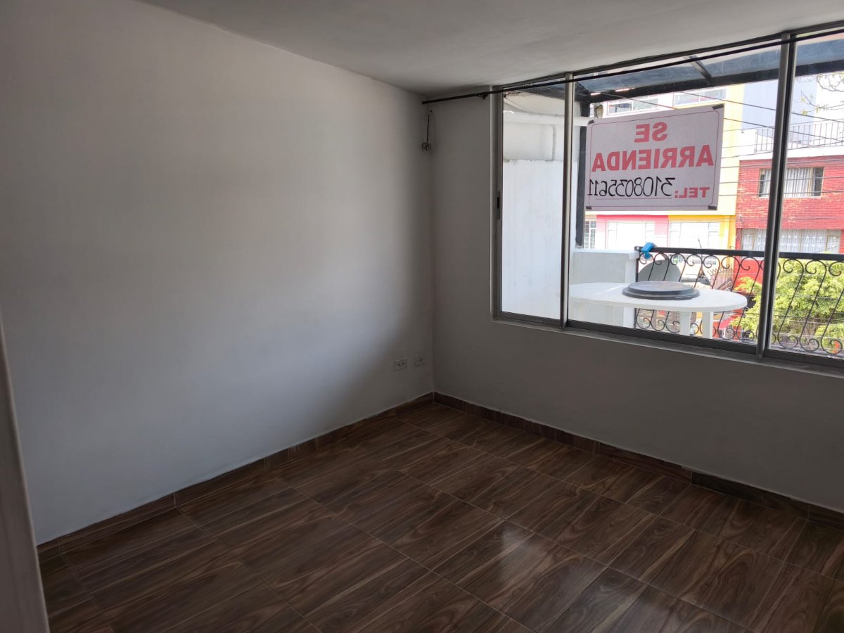 Cra. 37 #9-14S, Puente Aranda, Bogotá, Colombia